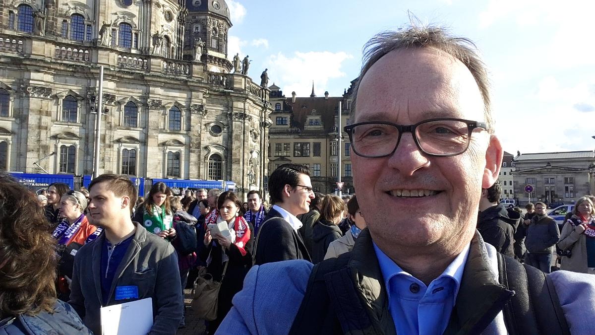 Bundeskonferenz in Dresden als Zeichen gegen Fremdenfeindlichkeit