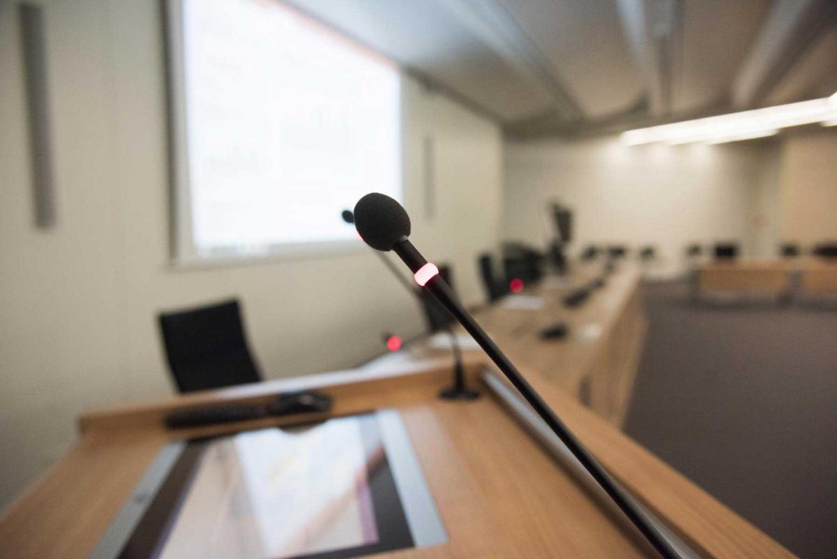 Abbildung eines Rednerpultes