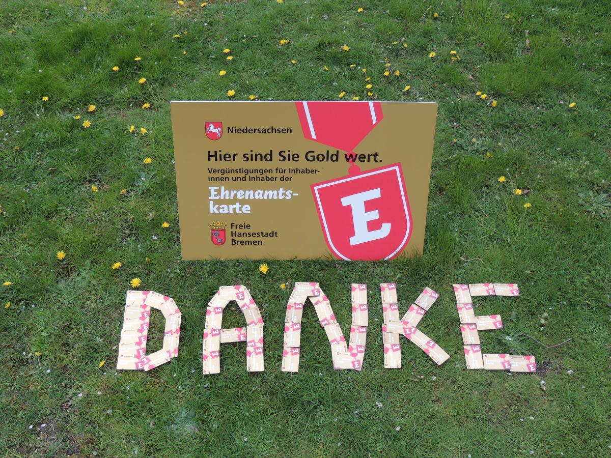Landrätin verleiht die Ehrenamtskarte wieder persönlich Foto eines Plakates