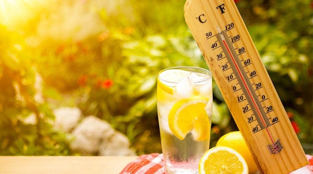 Thermometer mit kaltem Getränk