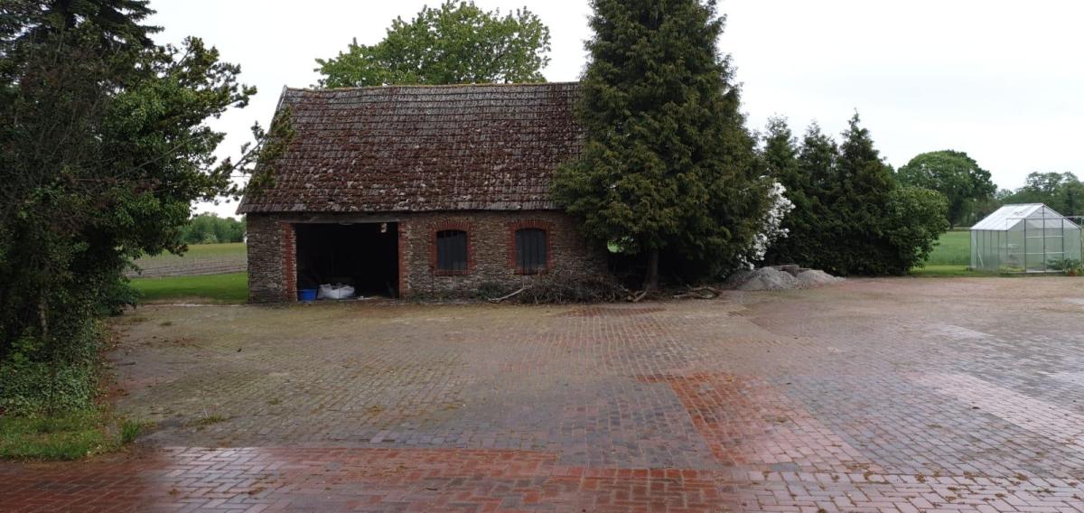 unsaniertes Einfamilienhaus