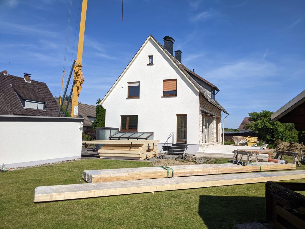 Giebel eines Wohnhauses