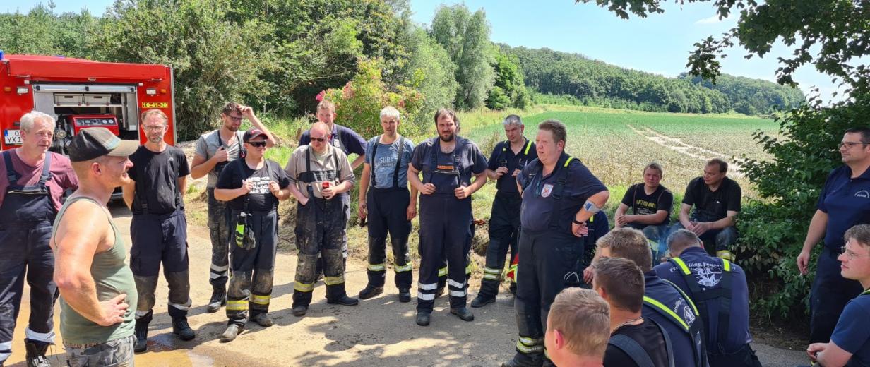 Hochwasser Feuerwehreinsatz in NRW Hochwasser Feuerwehreinsatz in NRW
