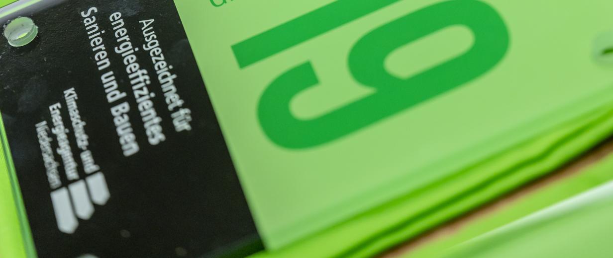Bewerbungsfrist endet im Juli Symbolbild "Grüne Hausnummer"