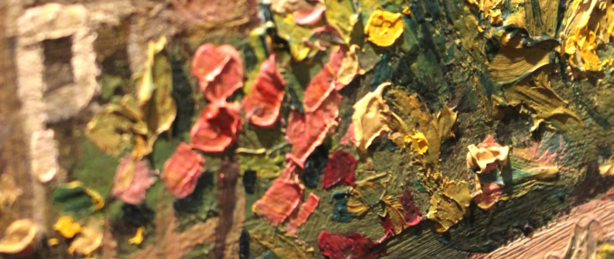 Deckblatt eines Begleitheftes zu einer Ausstellung mit gemalten Blumen.