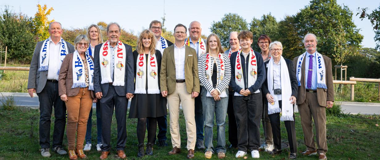 Gruppe von Personen im Freien