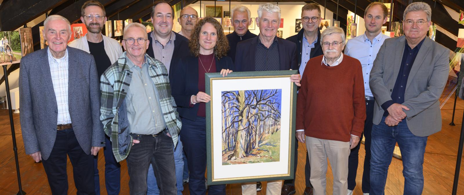 Gruppe von Personen mit Bild