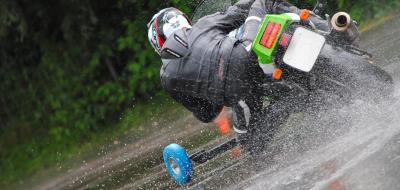 Motorradfahrer im SIcherheitstraining