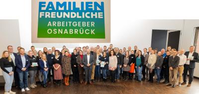 Gruppenbild mit rund 60 Personen