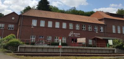 Blick auf eine Backsteingebäude