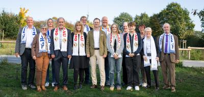 Gruppe von Personen im Freien