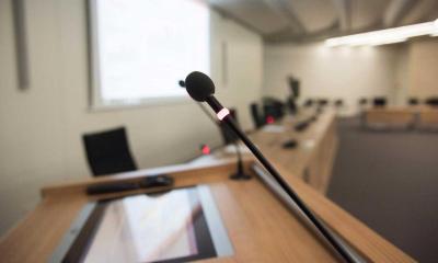 Abbildung eines Rednerpultes