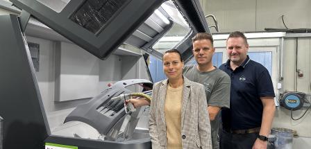 3 Personen in Halle
