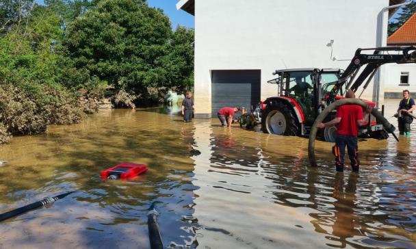 Hochwasser Feuerwehreinsatz in NRW
