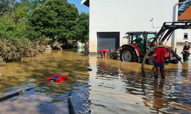 Hochwasser Feuerwehreinsatz in NRW