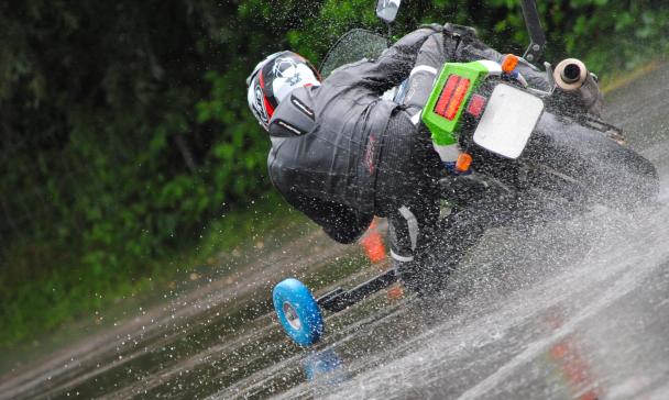 Motorrad in Kurve