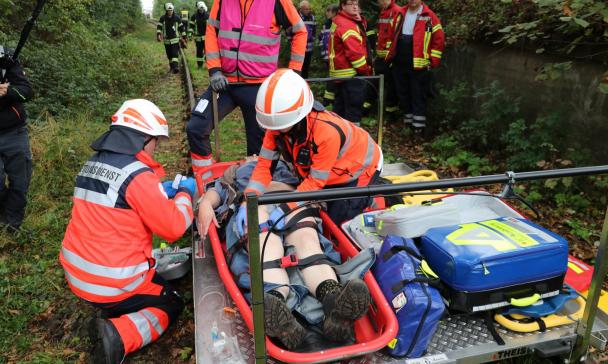 Großübung der Kreisfeuerwehr Osnabrück zwischen Bersenbrück und Ankum